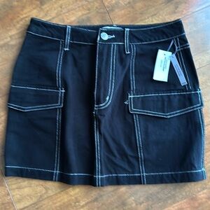 Skirt black cargo pockets with white stitch